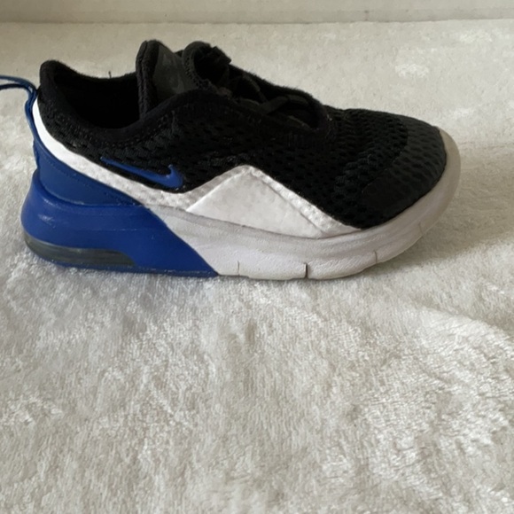Nike air Black and Blue Mesh Slip-On Sneakers - Picture 3 of 7
